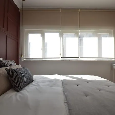 Charming House 4br Ac Near Metro *