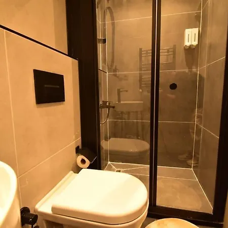 Charming House 4br Ac Near Metro Κωνσταντινούπολη