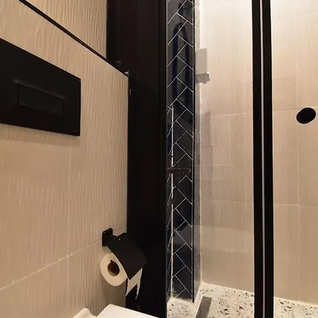 Charming House 4br Ac Near Metro 빌라 *